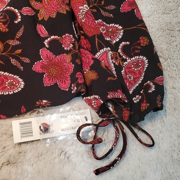 Zac & Rachel Red Black Tie Sleeve Flower Printed Paisley Blouse Size Small NWT - Picture 2 of 5